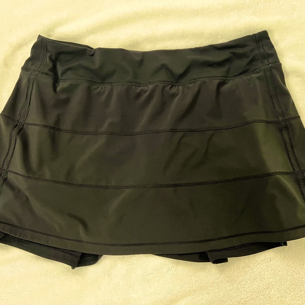 Lululemon tennis skirt.